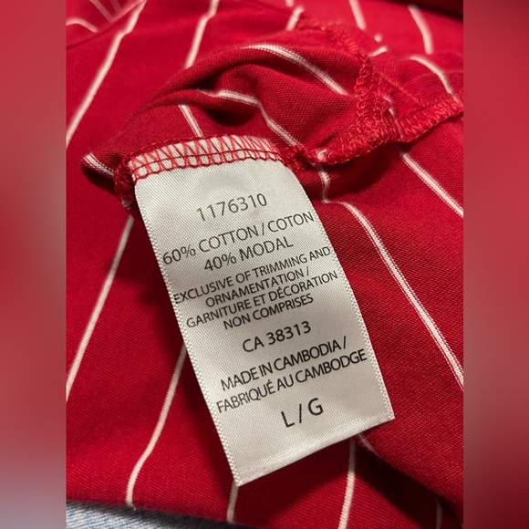 Sz.L-Striped Top and V-Neck Tie Top - Picture 5 of 5